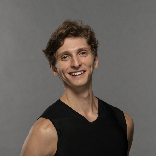 Nigel Tau Headshot