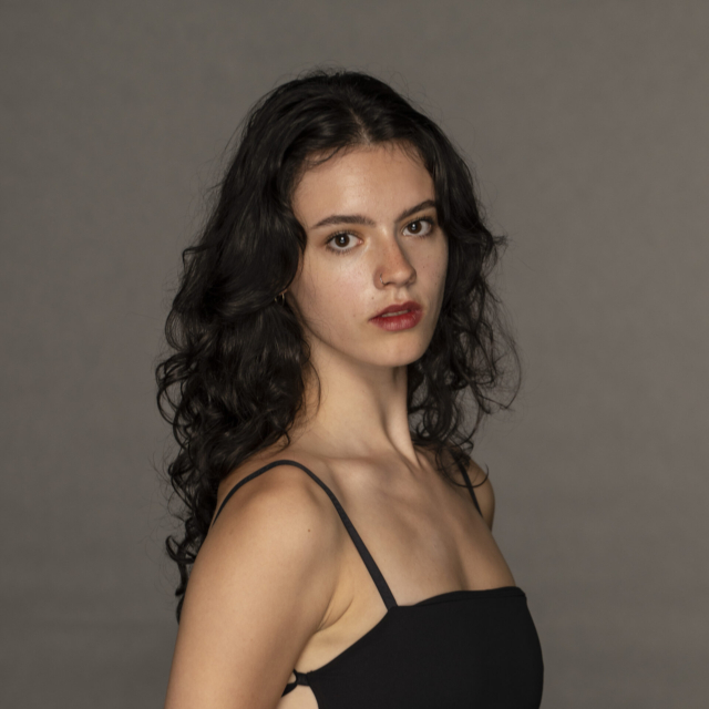 Tess Headshot