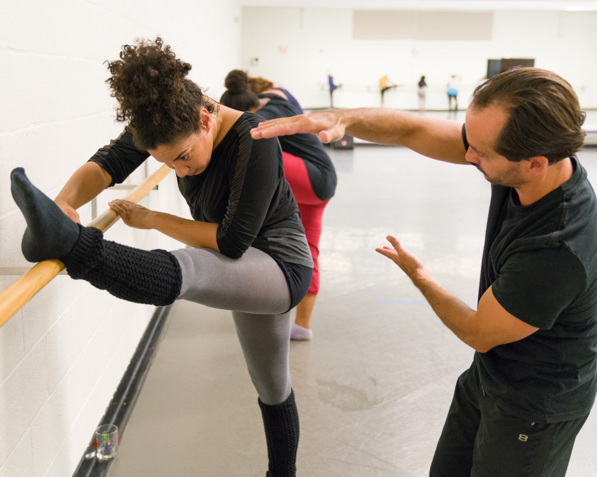 Adult ballet barre stretch w Attila